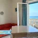 Rs321 - Marcelli, Trilocale Fronte Mare Con Inclusa Apartment
